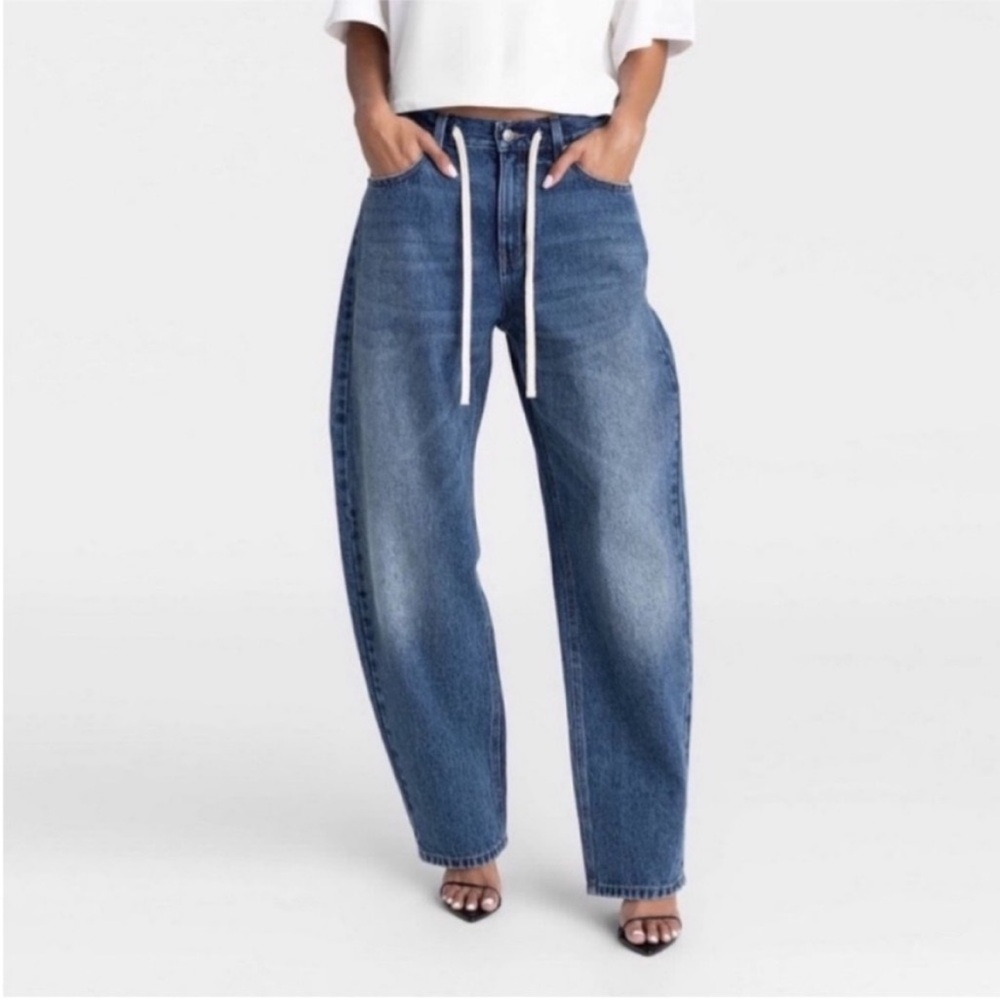 KBB by Kahlana Women’s 8 Lynnox Jean Mid-Rise Barrel Leg Dark Wash Denim